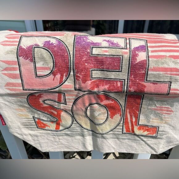 Del Sol coloring changing tote. - Picture 4 of 4